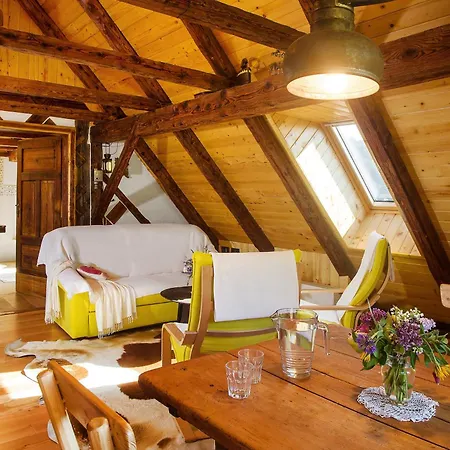 Vakantieboerderij Farm Pirc - Hayloft *